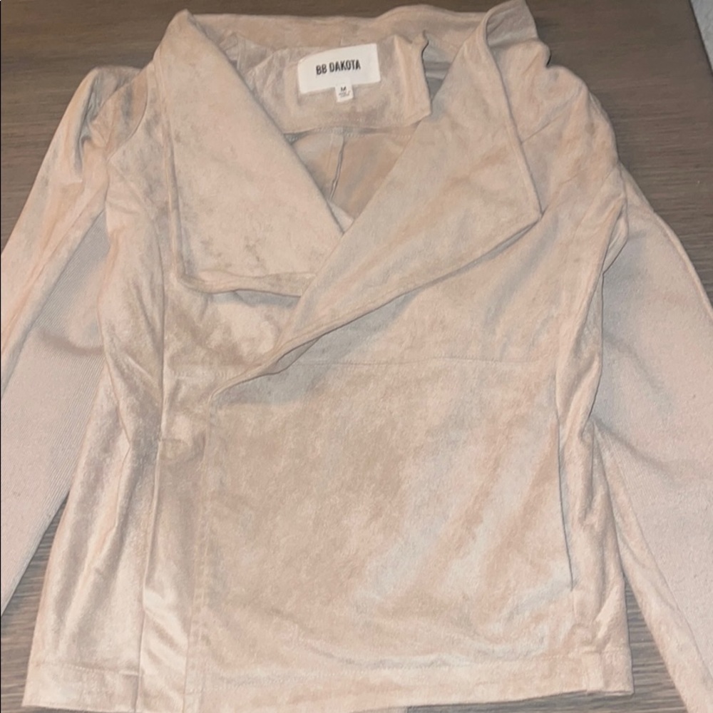BB DAKOTA - tan suede jacket